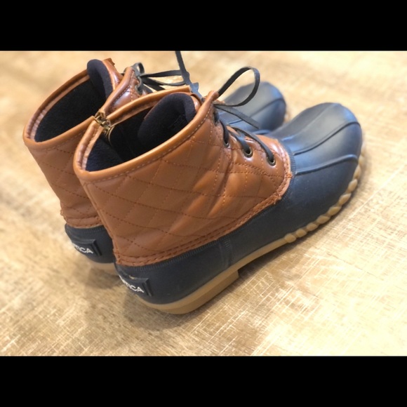 Nautica Women’s Rain Boots - Picture 2 of 5